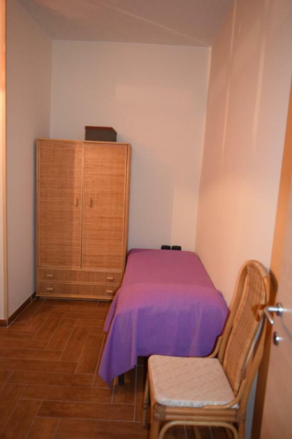 Bed &Breakfast Pinetamare Bed & Breakfast Castel Volturno Bagian luar foto