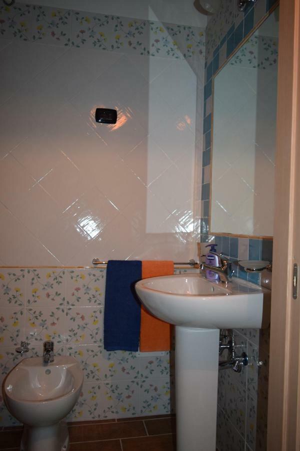 Bed &Breakfast Pinetamare Bed & Breakfast Castel Volturno Bagian luar foto